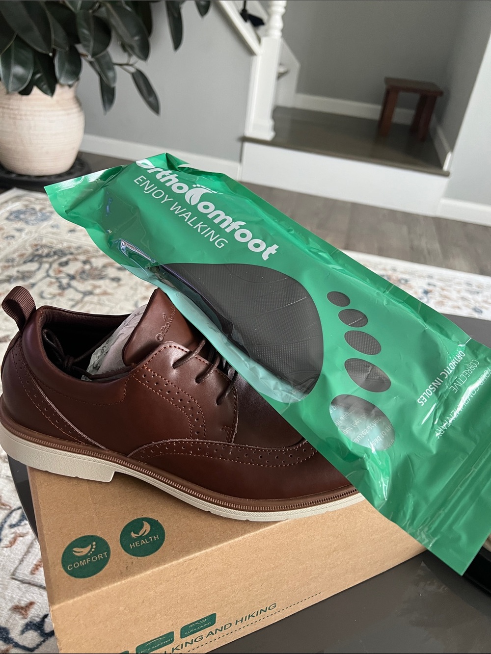 Orthofeet Men's Brown Leather Derby with Wingtip Detailing - Picture 5 of 5